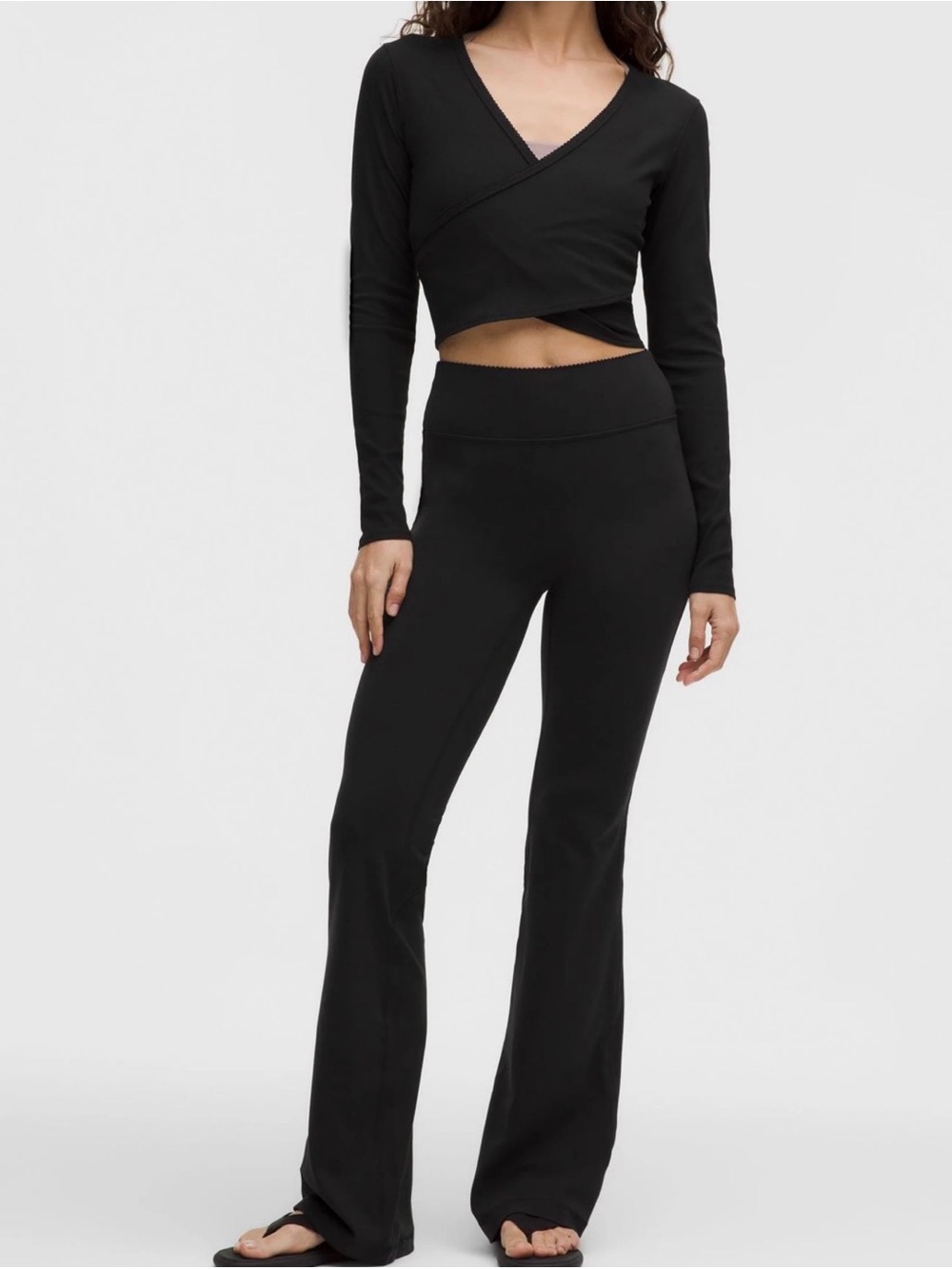 🍋 Lululemon Groove No Line High-Rise Flared Pant Heart black sz 6